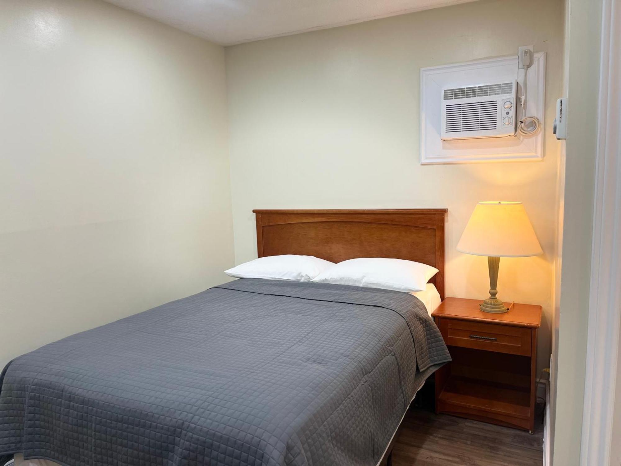 Cedar Springs Motel